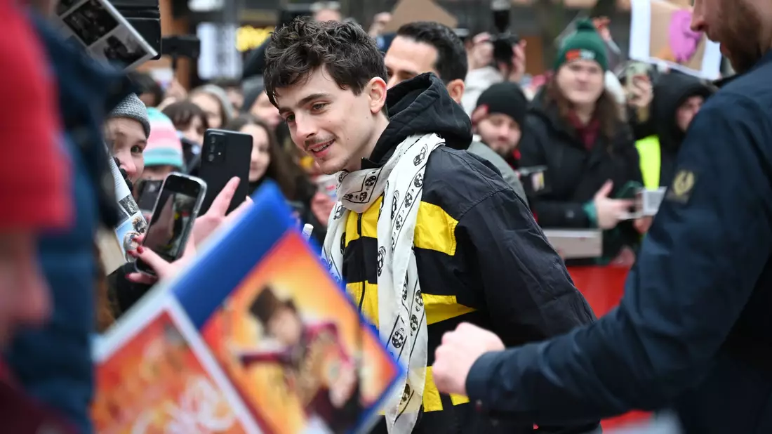 Chalamet gilt als einer der aktuell populärsten Schauspieler. - Bild: Elisa Schu/dpa