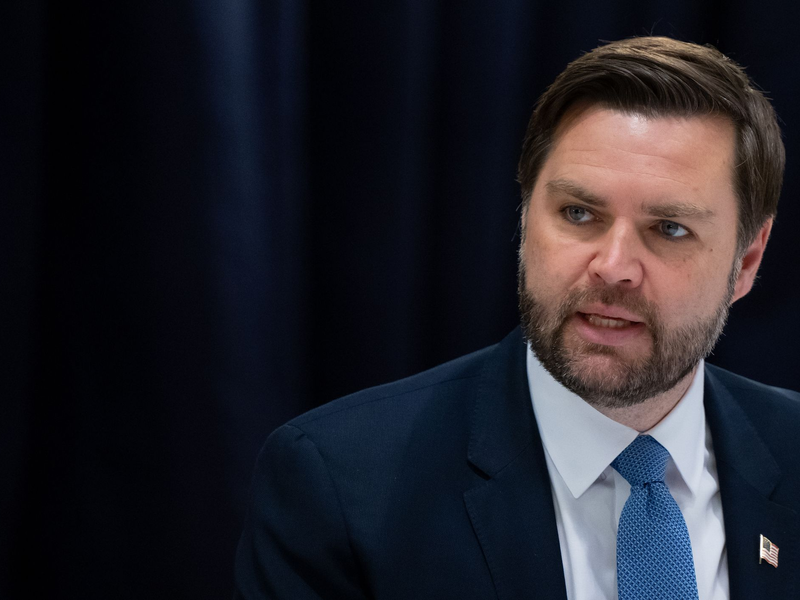 Der neue US-Vizepräsident sorgte mit seiner Rede in München für Irritation - wenig später traf der AfD-Chefin Alice Weidel. - Foto: Sven Hoppe/dpa