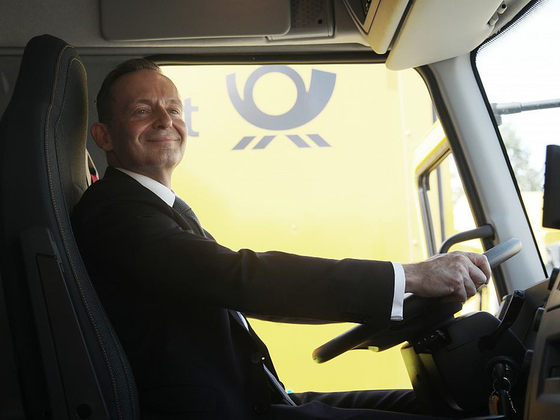 Volker Wissing in einem Post-LKW (Archiv) - Foto: über dts Nachrichtenagentur