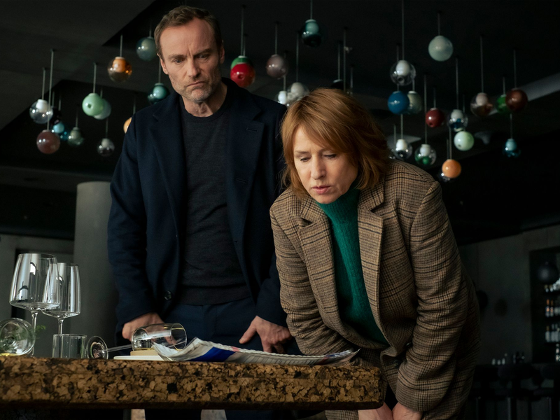 Die Hauptstadt ist in Unruhe. Susanne Bonard und Robert Karow sind auf der Suche nach einem Scharfschützen. - Foto: Gordon Muehle/ARD/rbb/dpa