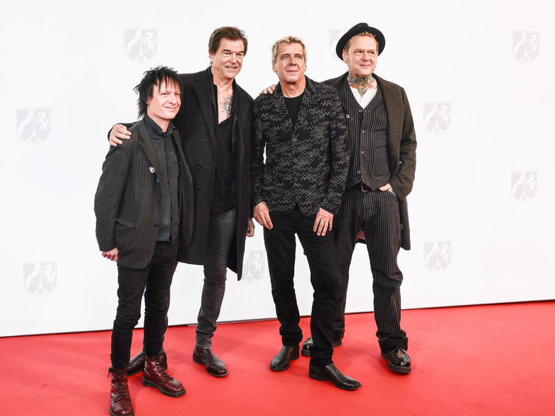 Die Toten Hosen mahnen, einen kühlenden Kopf zu bewahren und die Demokratie stabil zu halten. (Archivbild) - Foto: Oliver Berg/dpa