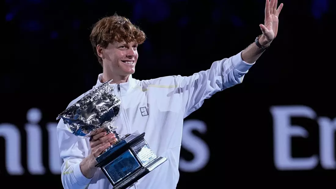 Seinen Sieg bei den Australian Open gegen Alexander Zverev darf Jannik Sinner behalten. - Bild: Asanka Brendon Ratnayake/AP/dpa