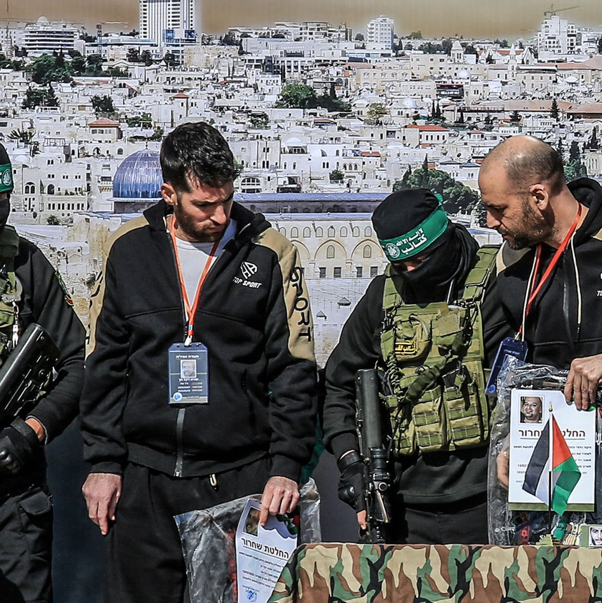 Mehr als 15 Monate hatten einige der Geiseln in der Gewalt ihrer Peiniger verbracht. (Archivbild) - Foto: Abed Rahim Khatib/dpa