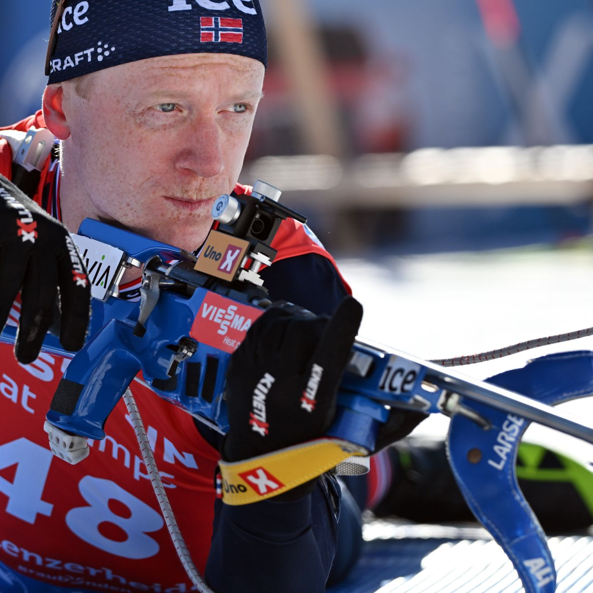 Johannes Thingnes Bö deklassiert mal wieder die Konkurrenz. - Foto: Martin Schutt/dpa