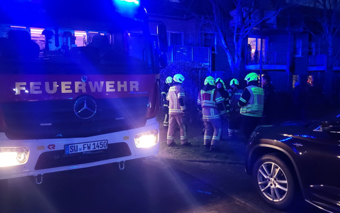 FW Sankt Augustin: Ehrenamtliche löschen Zimmerbrand - zwei Verletzte - Foto: presseportal.de