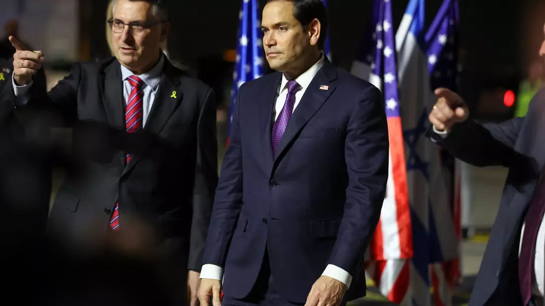 US-Außenminister Rubio ist zu Gesprächen in Israel eingetroffen.  - Bild: Evelyn Hockstein/POOL Reuters/AP/dpa