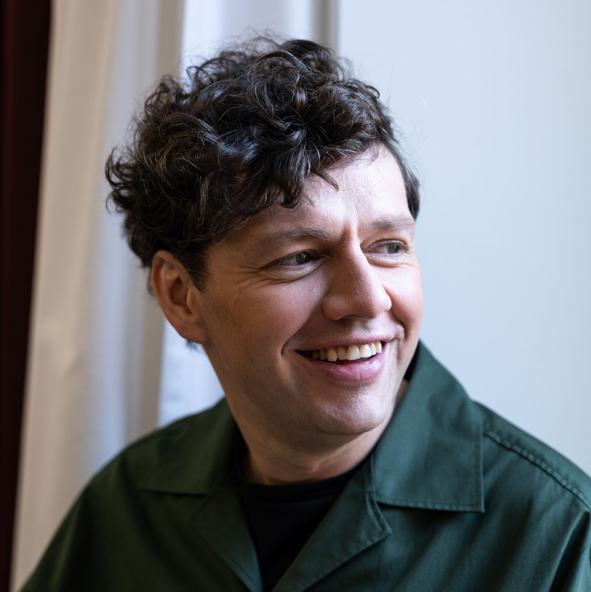 Christian Friedel hat in der dritten Staffel von «The White Lotus» eine Nebenrolle.  - Foto: Hannes P. Albert/dpa