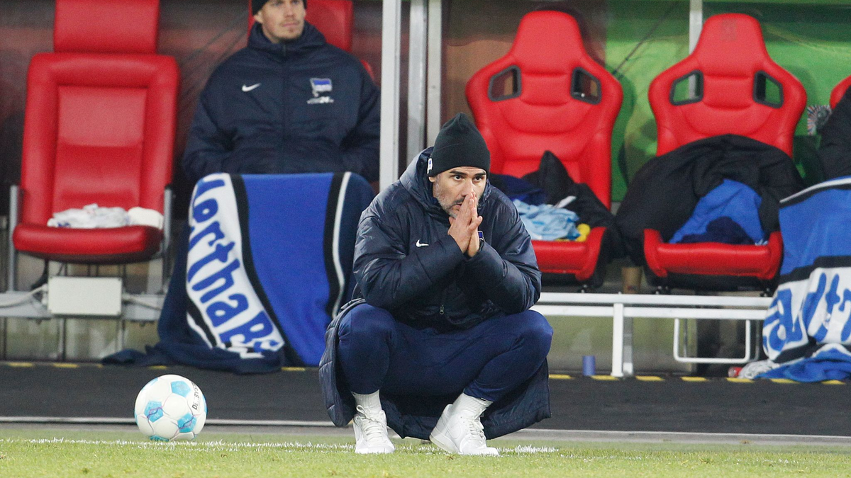 Laut Sky ist die Hertha-Trennung von Fiél beschlossene Sache.  - Foto: Roland Weihrauch/dpa