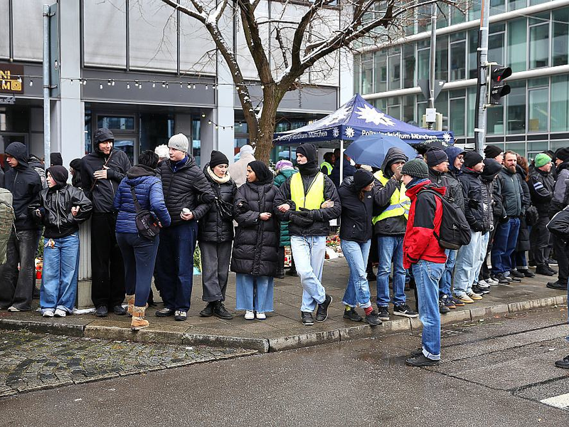 Menschenkette am Anschlagsort in München - Foto: über dts Nachrichtenagentur