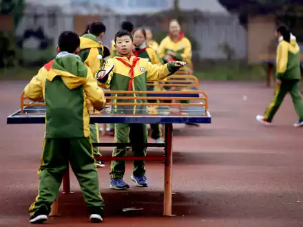 In China sollen Kinder mehr Sport in der Schule treiben. (Archivbild) - Foto: Britta Pedersen/dpa-Zentralbild/ZB