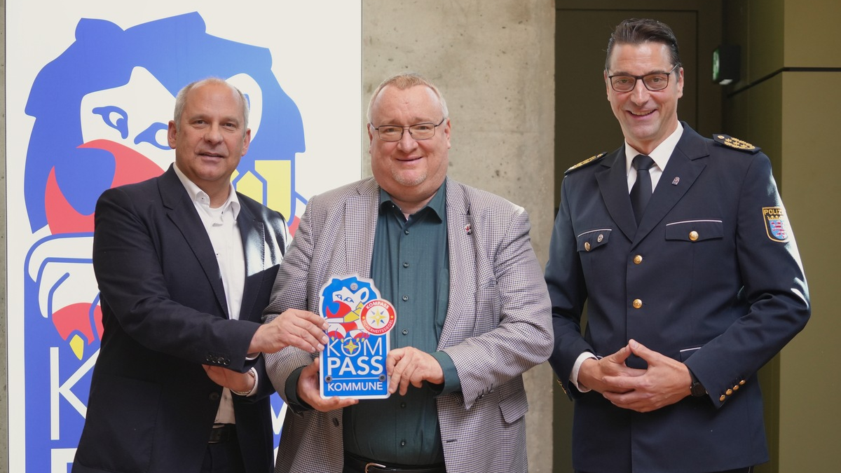 POL-MTK: Hattersheim erhält KOMPASS-Sicherheitssiegel für die Umsetzung von Präventionsmaßnahmen zur Stärkung des Sicherheitsgefühls - Foto: presseportal.de