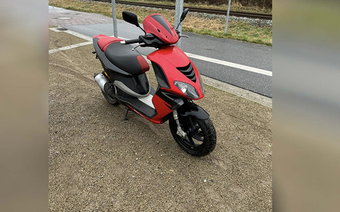 POL-Bremerhaven: Motorroller gestohlen - Polizei sucht Zeugen - Foto: presseportal.de