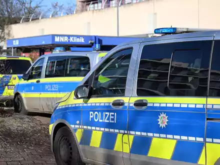 Polizist schießt Mann in Düsseldorfer Uni-Klinik nieder: Mit offenem Haftbefehl gesucht. - Foto: Federico Gambarini/dpa