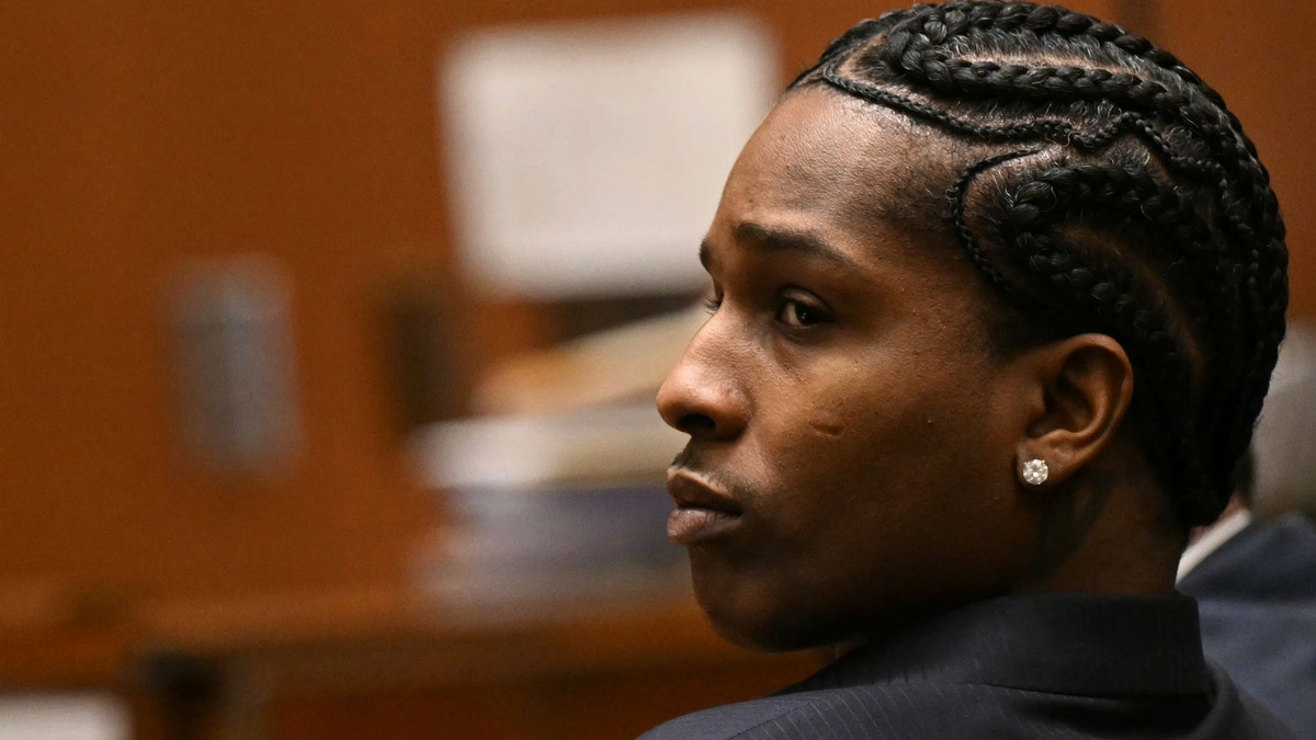Steht aktuell vor Gericht: US-Rapper Asap Rocky. (Archivbild) - Foto: Patrick T. Fallon/AFP Pool via AP/dpa