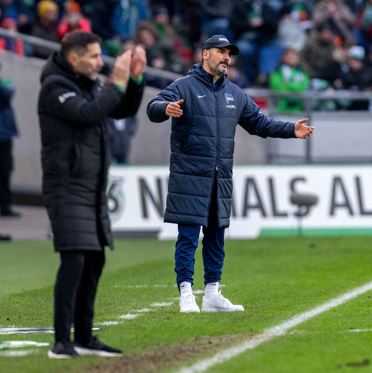 Das letzte Spiel von Leitl (l.) bei Hannover war ein 0:0 gegen die Hertha. - Foto: David Inderlied/dpa