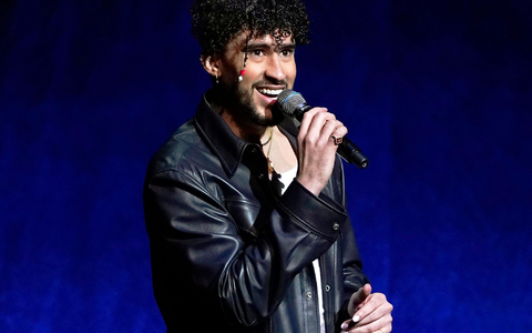 Bad Bunny hält mehrere Streamingrekorde (Archivbild) - Foto: Chris Pizzello/Invision/AP/dpa