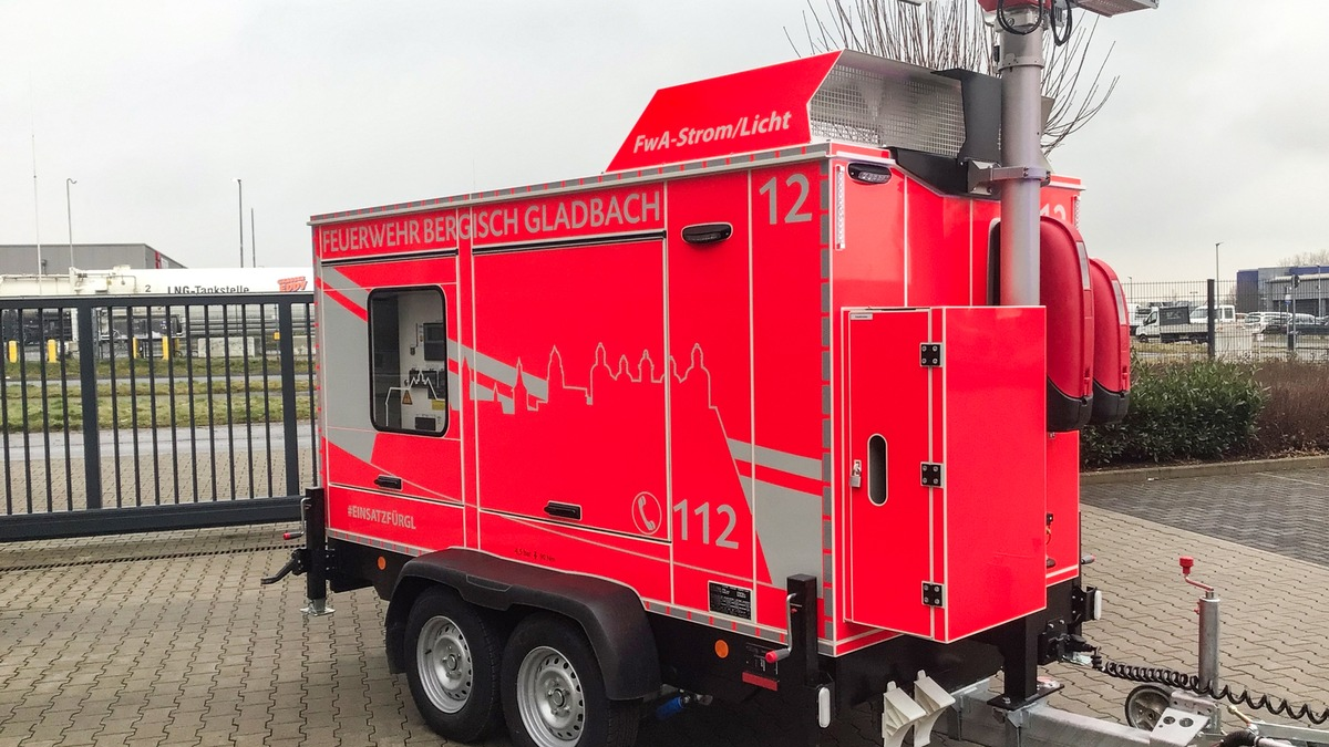 FW-GL: Feuerwehr Bergisch Gladbach beschafft mobilen Stromerzeuger zur Krisenvorsorge - Foto: presseportal.de