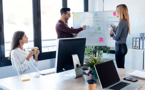 Wirtschaftsinformatik - Foto: Shutterstock über pressetext.de