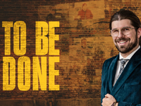 Im Auftrag des MDR: „Der Dunkle Parabelritter“ und Spitzenpolitiker reagieren in funk-Doku auf die Wünsche und Hoffnungen junger Menschen - Foto: presseportal.de