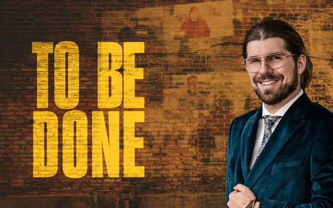 Im Auftrag des MDR: „Der Dunkle Parabelritter“ und Spitzenpolitiker reagieren in funk-Doku auf die Wünsche und Hoffnungen junger Menschen - Foto: presseportal.de