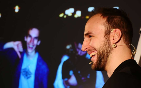 Erfahrungsberichte mit dem Authentic Charisma Coaching: Wie Männer durch Authentizität und Selbstbewusstsein ihre Flirt-Skills erfolgreich verbessert haben - Foto: presseportal.de