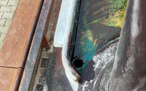 POL-DU: Austretender Diesel sorgt für Einsatz - Foto: presseportal.de