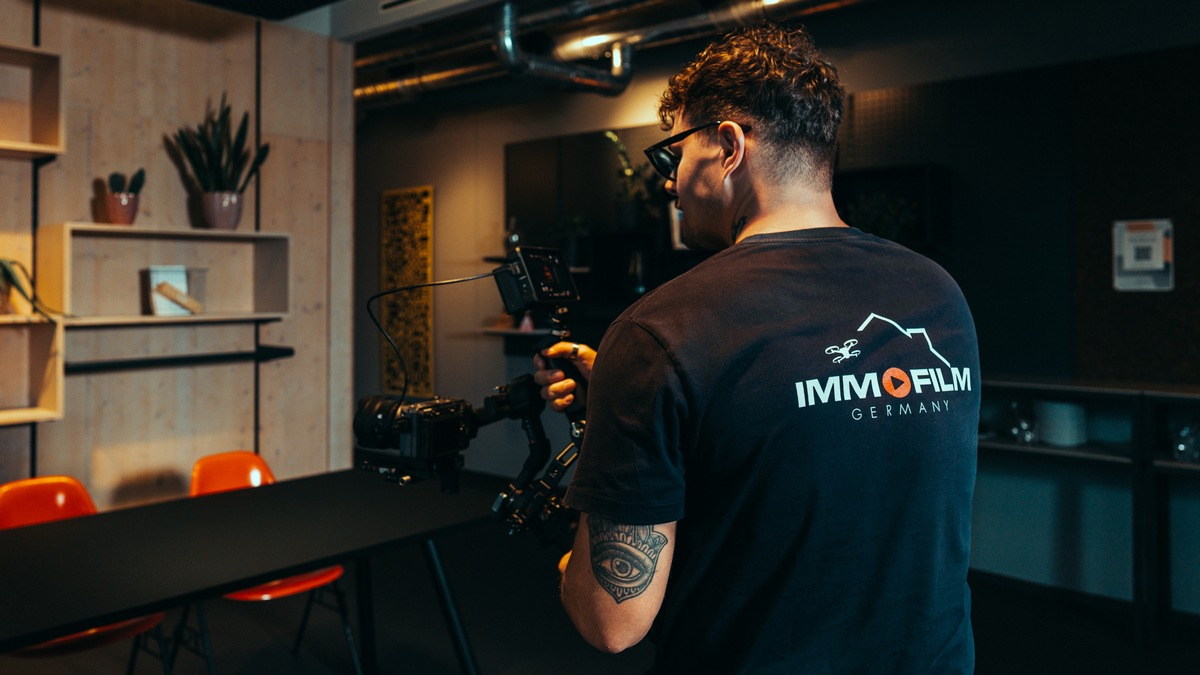 Online neue Objekte gewinnen? Linus Baumstark von Immofilm Germany erklärt, warum Immobilienportale & Empfehlungen rückläufig sind und was 2025 wirklich funktioniert! - Foto: presseportal.de