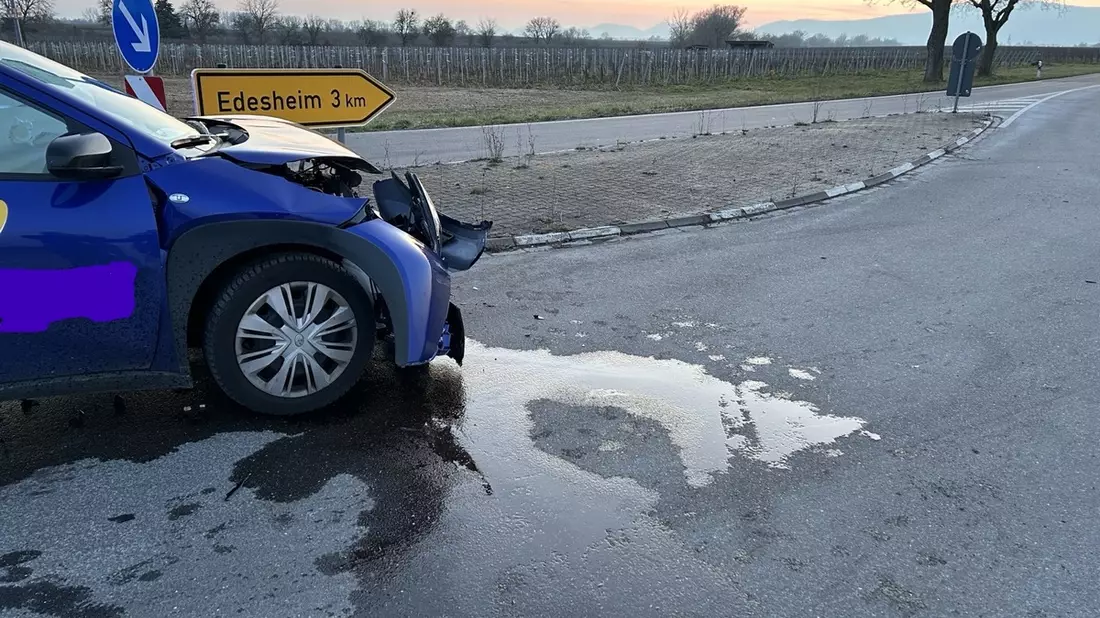 POL-PDLD: Verkehrsunfall mit Leichtverletztem - Bild: presseportal.de