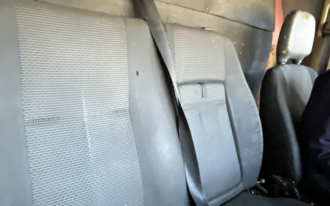 POL-DA: Erbach: Über 50 Mängel/Polizei zieht desolaten Transporter aus dem Verkehr - Foto: presseportal.de