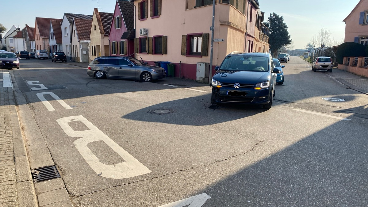 POL-PDNW: Vorfahrtsmissachtung führt zu Verkehrsunfall - Foto: presseportal.de