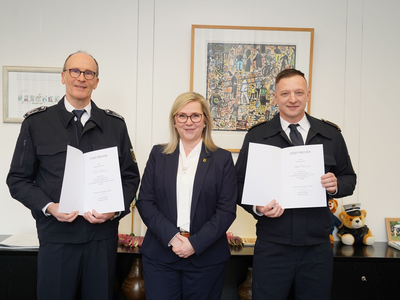 FW Frechen: Neuer Leiter der Freiwilligen Feuerwehr Frechen ernannt - Foto: presseportal.de