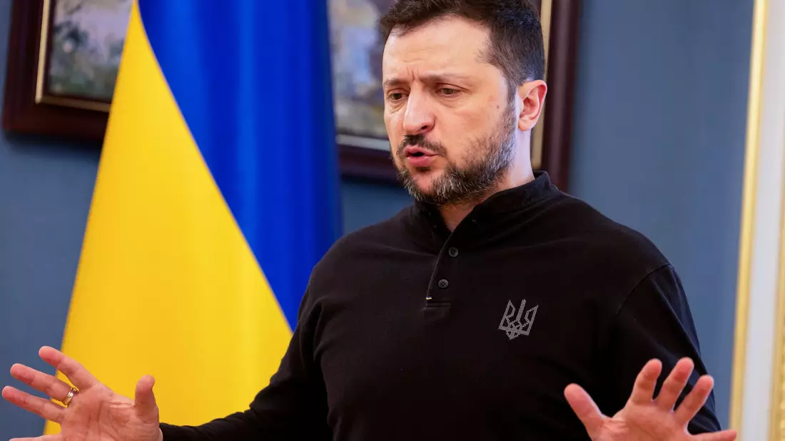 Der ukrainische Präsident Selenskyj wirft US-Präsident Trump Desinformation vor. - Bild: TETIANA DZHAFAROVA/AFP POOL/AP/dpa