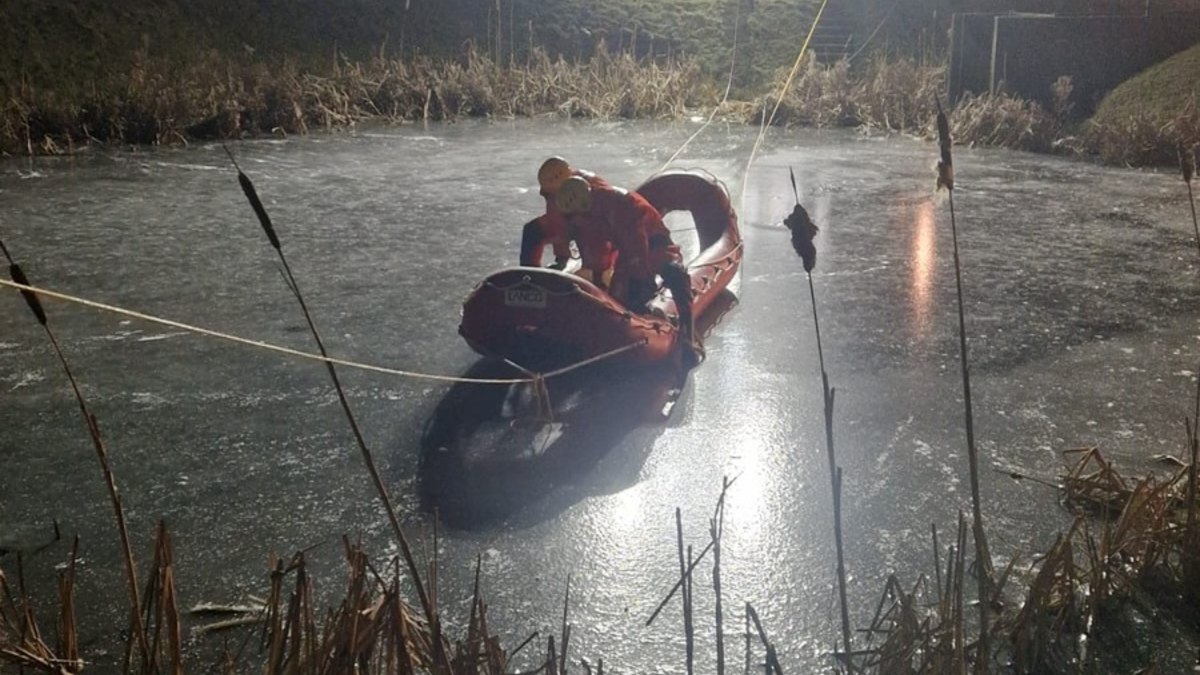 FW-LFVSH: Lebensgefahr: Warnung vor dem Betreten von Eisflächen - Foto: presseportal.de