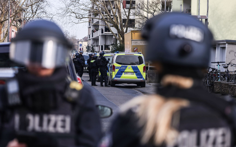 Der Schütze ist weiter flüchtig. - Foto: Oliver Berg/dpa