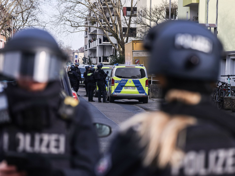 Der Schütze ist weiter flüchtig. - Foto: Oliver Berg/dpa