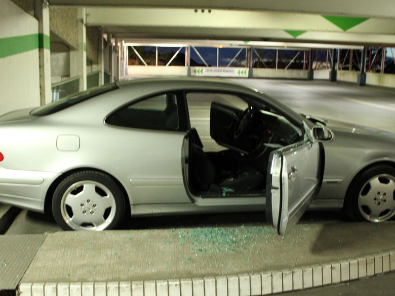 POL-MI: Auto im Parkhaus beschädigt - Foto: presseportal.de