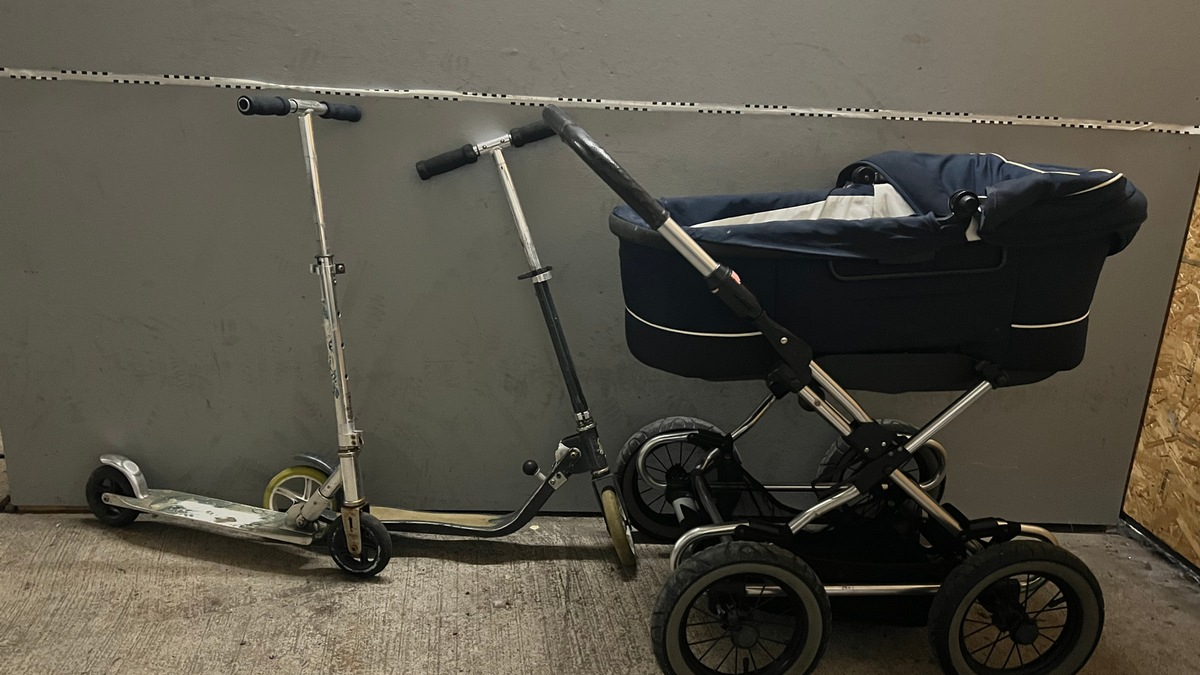 POL-OS: Osnabrück/Voxtrup: Eigentümer von Tretrollern und Kinderwagen gesucht! - Foto: presseportal.de