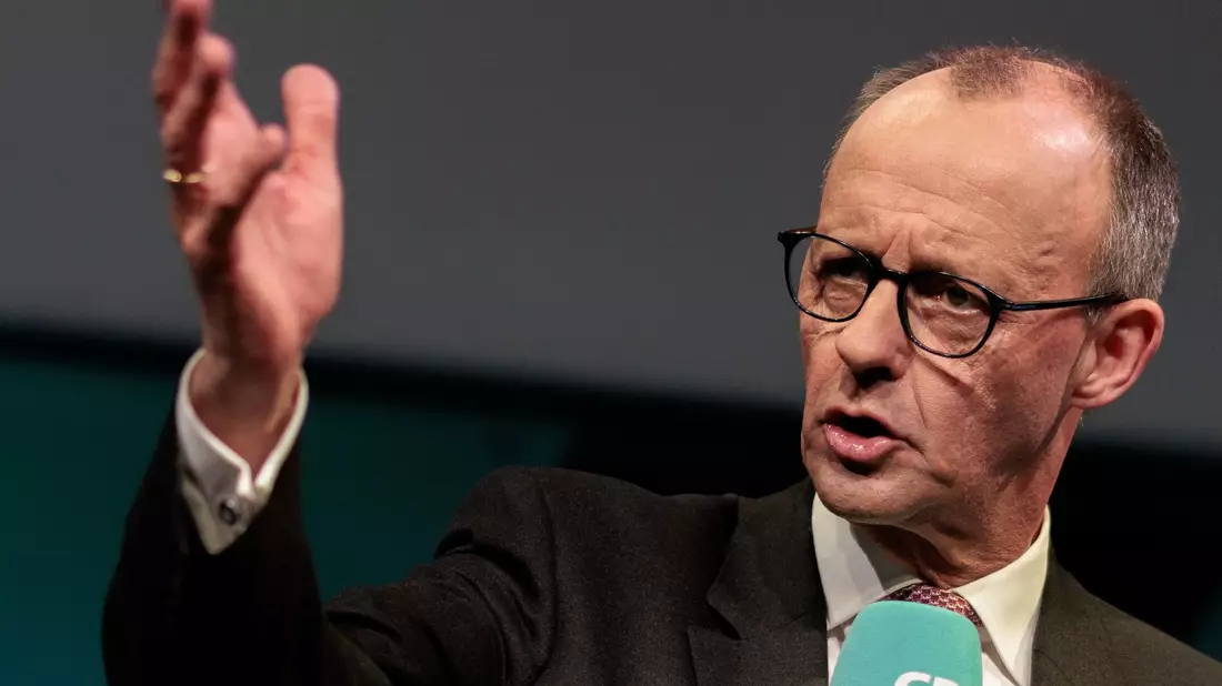 «Wir müssen jetzt Prioritäten neu ordnen», sagt Friedrich Merz.  - Bild: Carsten Koall/dpa