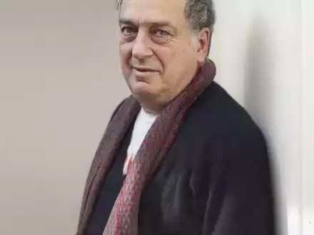 Stephen Frears erhält Bremer Filmpreis der Sparkasse Bremen 2025 / Mit Stephen Frears geht die Auszeichnung an einen außergewöhnlichen Regisseur und Meister des Erzählens, einen Visionär des Kinos - Foto: presseportal.de