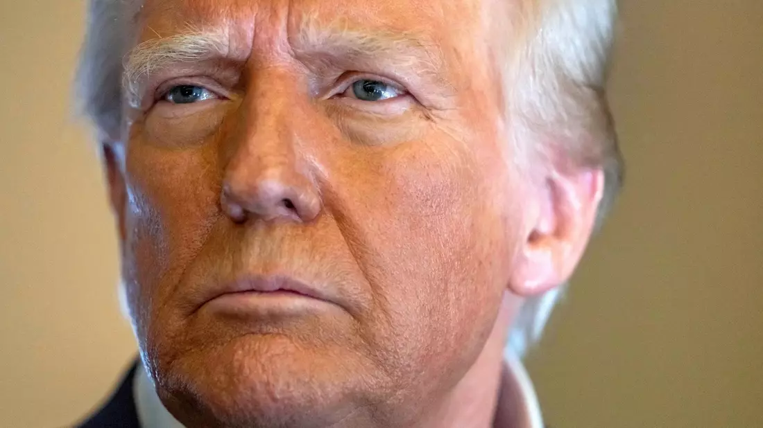 Hat ein Treffen mit der venezolanischen Oppositionsführerin María Corina Machado kommende Woche angedeutet - US-Präsident Donald Trump. (Archivbild) - Bild: Mark Schiefelbein/AP/dpa
