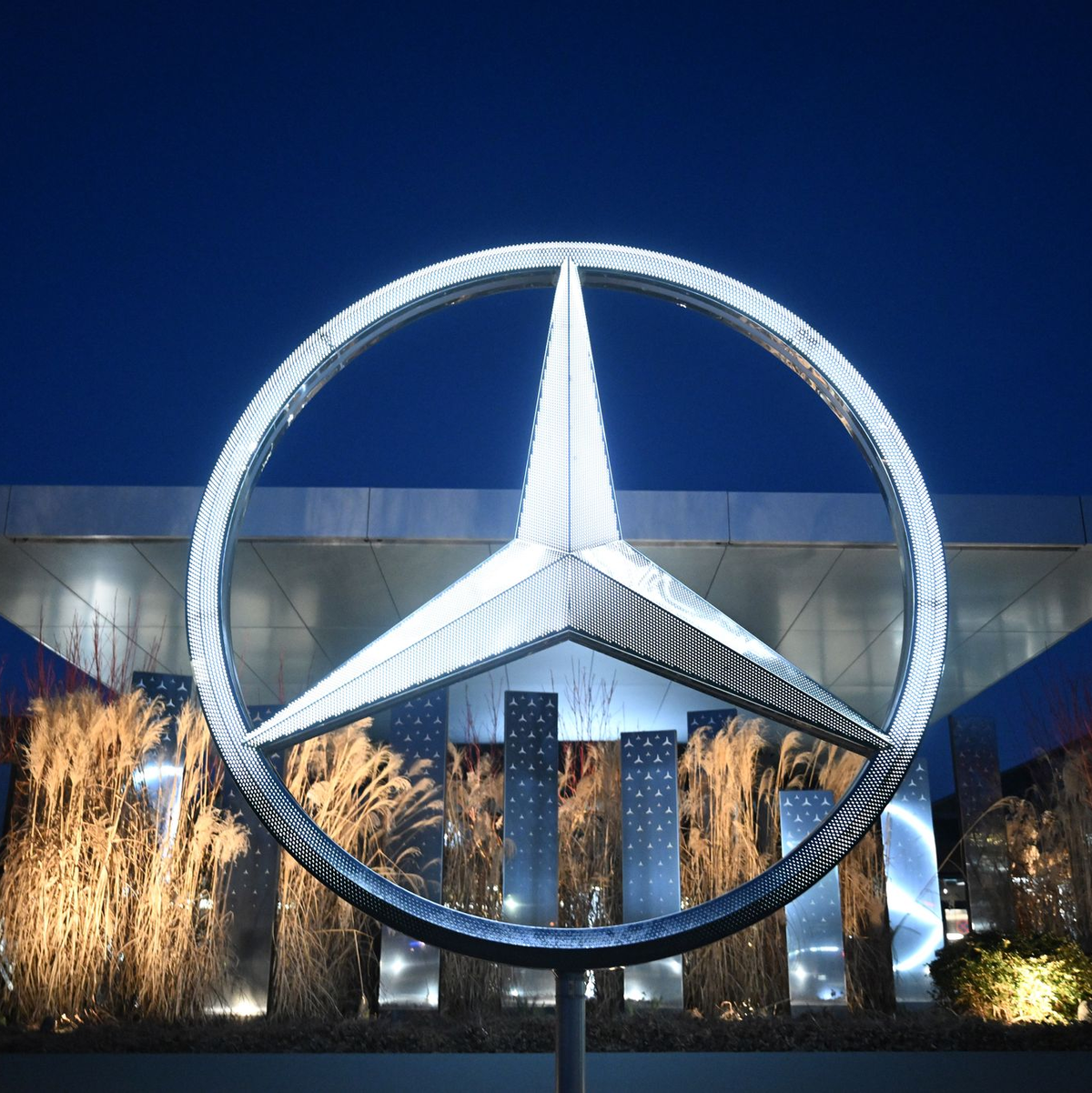 Mercedes-Chef Källenius: «Für einen Mercedes zahlt man ein bisschen mehr.» (Archivbild) - Foto: Bernd Weißbrod/dpa