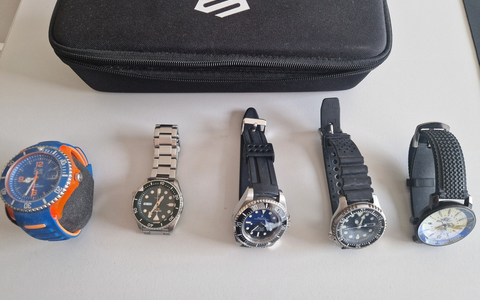 POL-MG: Polizei sucht Eigentümer von Armbanduhren - Foto: Polizei Rhein-Kreis Neuss, presseportal.de