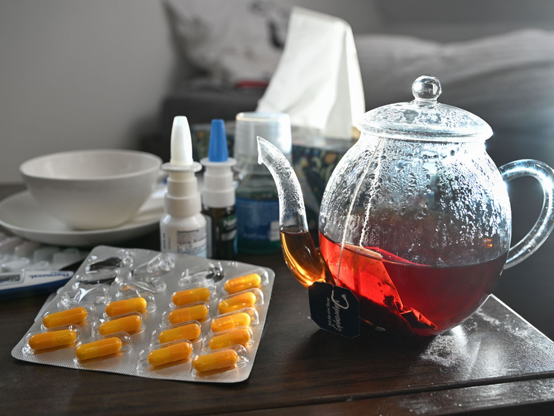 In Deutschland leiden derzeit rund 7,5 Millionen Menschen an einer akuten Atemwegsinfektion (Symbolbild). - Foto: Bernd Weißbrod/dpa