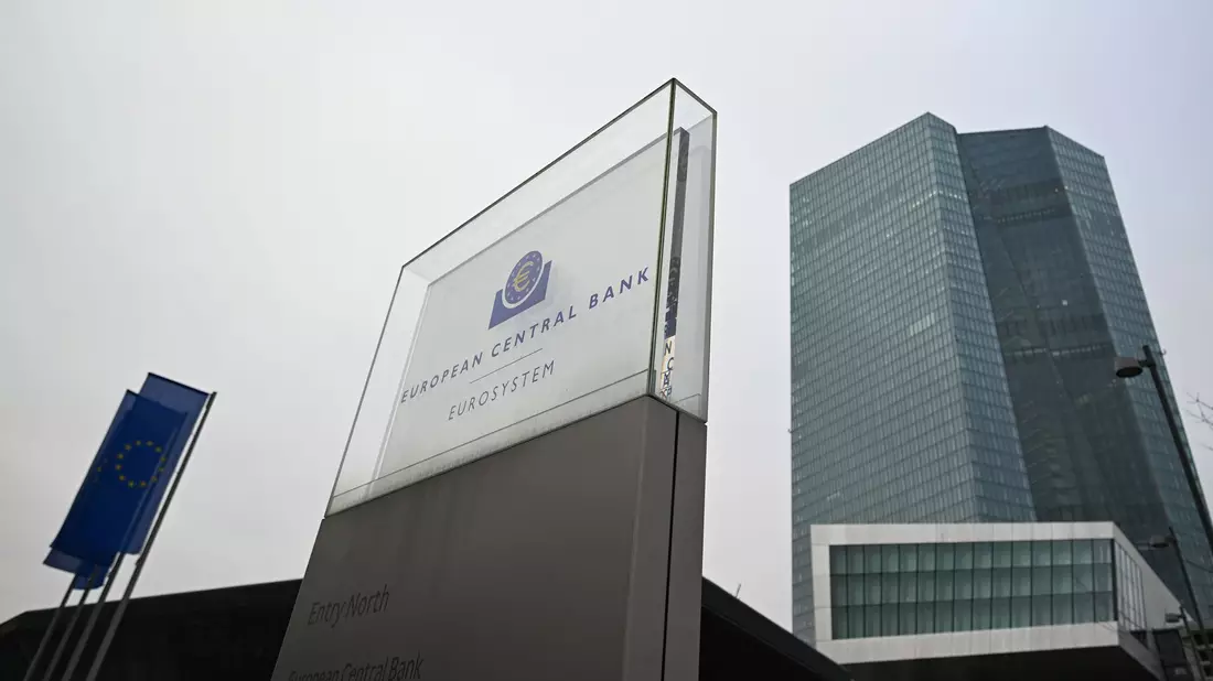 Europäische Zentralbank erwartet weitere Verlustjahre (Archivbild) - Bild: Arne Dedert/dpa