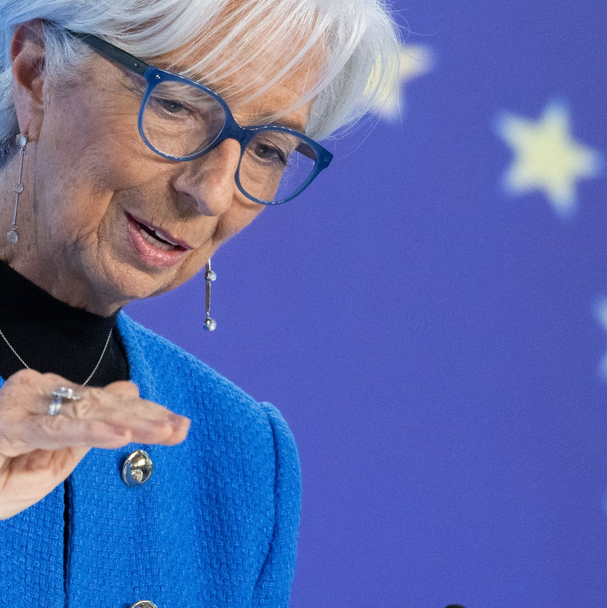 Die EZB-Präsidentin und weitere führende Notenbanker weltweit stellen sich ausdrücklich hinter Fed-Chef Powell. (Archivbild) - Foto: Boris Roessler/dpa