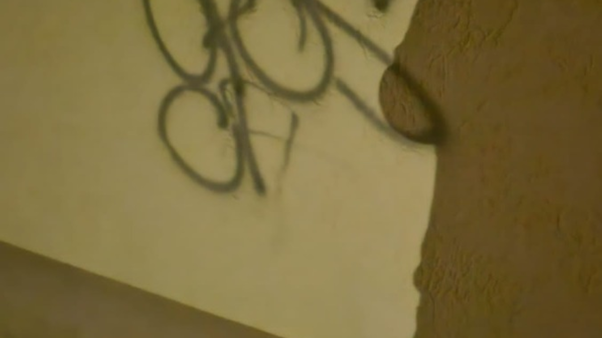 POL-HX: Farbschmiererei an Kirche in Natzungen - Foto: presseportal.de