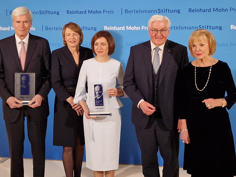 Für Frieden brauchen wir auch eine intakte Umwelt / Reinhard Mohn-Preis verliehen - Verbindungen zur DBU - Foto: presseportal.de