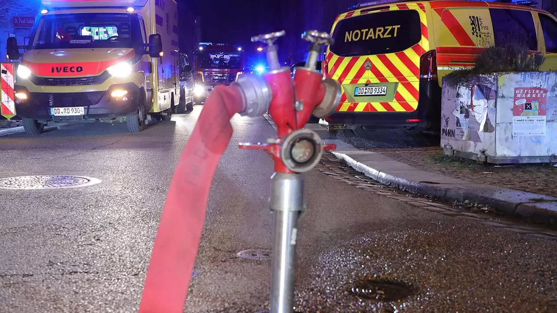 FW Dresden: Informationen zum Einsatzgeschehen von Feuerwehr und Rettungsdienst in der Landeshauptstadt Dresden vom 20. Februar 2025 - Bild: presseportal.de