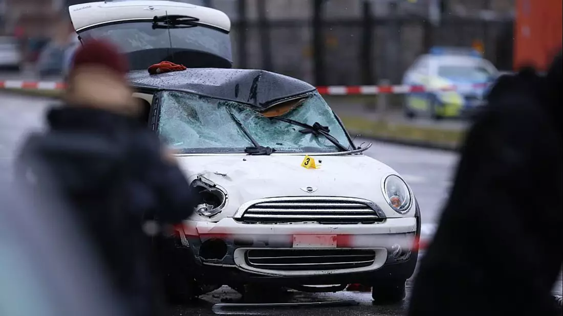 Auto fährt in München in Menschenmenge (Archiv) - Bild: über dts Nachrichtenagentur