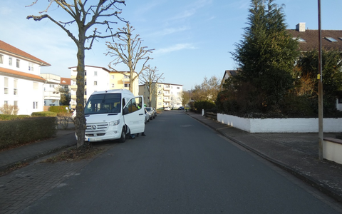 POL-HM: Erneute Verkehrsunfallflucht in der Albert-Schweitzer-Straße - Zeugenaufruf! - Foto: presseportal.de